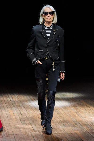 Look 40